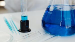Illustration – Bleu de Méthylène et Cosmétique : Que dit la science sur les effets anti-âge et